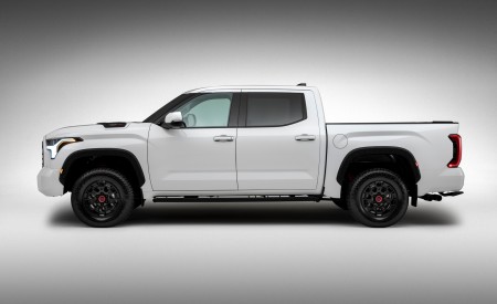 2022 Toyota Tundra TRD Pro Side Wallpapers 450x275 (61)
