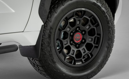 2022 Toyota Tundra TRD Pro Wheel Wallpapers 450x275 (65)