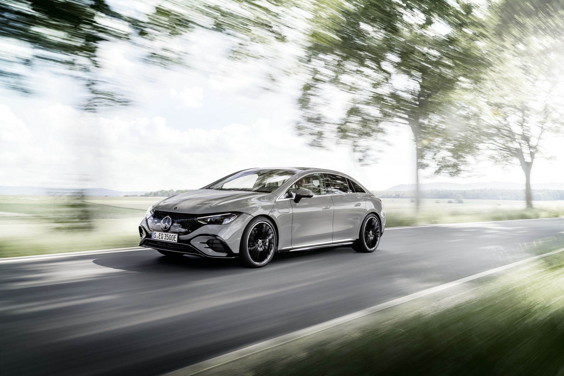 2023 Mercedes-Benz EQE 350 Edition 1 AMG Line Front Three-Quarter Wallpapers (2)