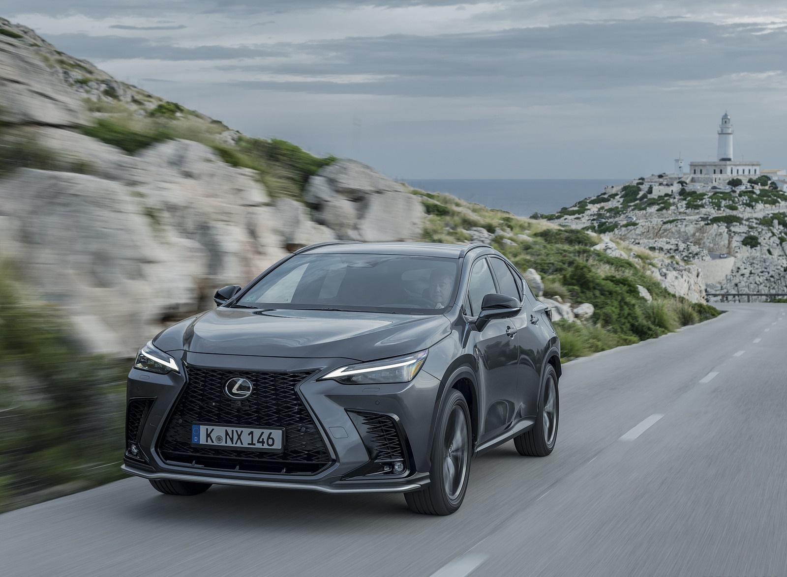 2021 Lexus NX 450h+ (Euro-Spec) Front Wallpapers  #4 of 136