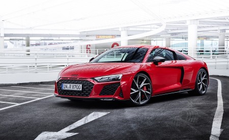 2022 Audi R8 Coupe V10 Performance RWD (Color: Tango Red) Front Three-Quarter Wallpapers 450x275 (3)