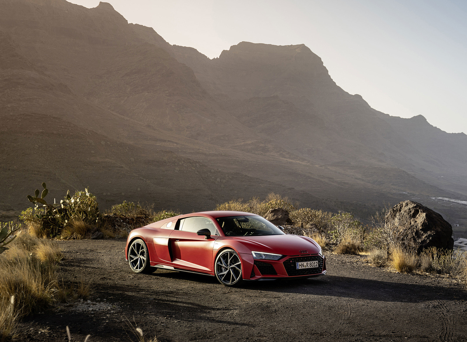 2022 Audi R8 Coupe V10 Performance RWD (Color: Tango Red) Front Three-Quarter Wallpapers #23 of 163