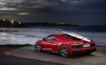 2022 Audi R8 Coupe V10 Performance RWD (Color: Tango Red) Rear Three-Quarter Wallpapers 450x275 (26)