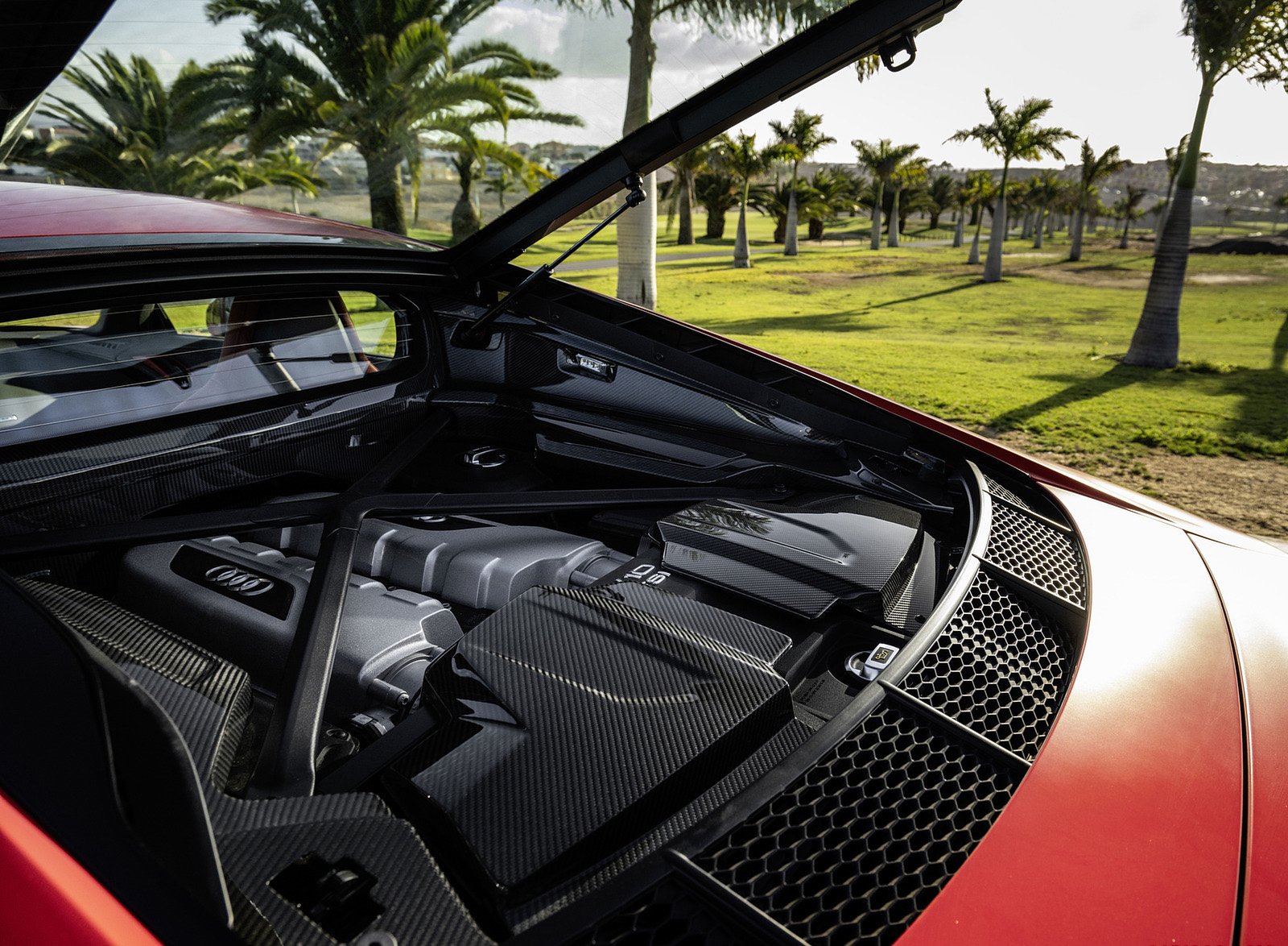 2022 Audi R8 Coupe V10 Performance RWD Engine Wallpapers #28 of 163