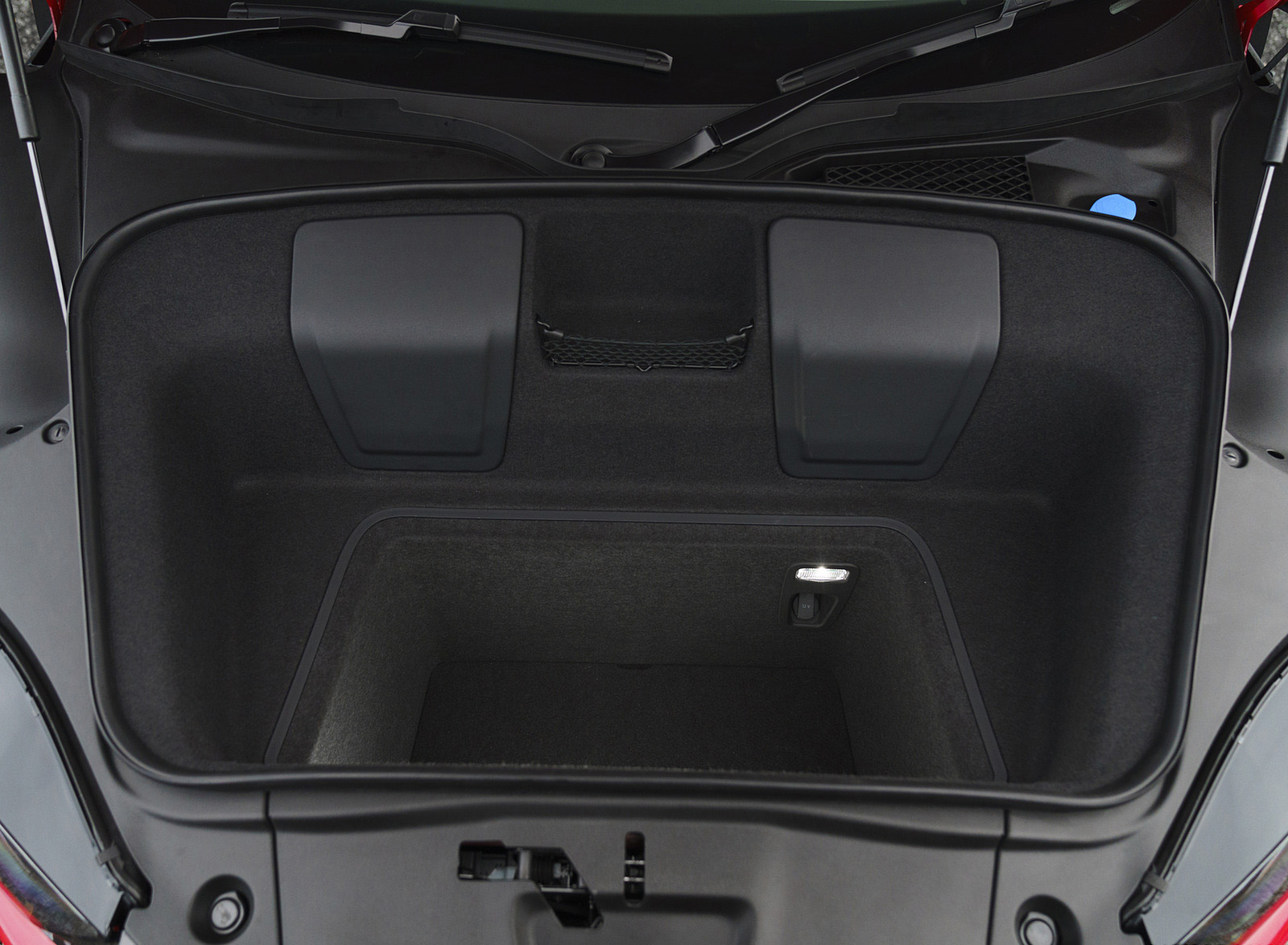2022 Audi R8 Coupe V10 Performance RWD (UK-Spec) Front Cargo Area Wallpapers #123 of 163