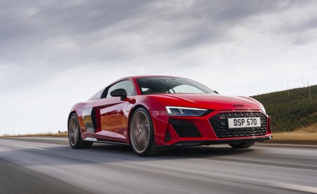 2022 Audi R8 Coupe V10 Performance RWD (UK-Spec) Front Three-Quarter Wallpapers 450x275 (55)