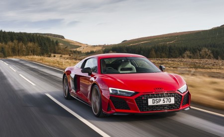 2022 Audi R8 Coupe V10 Performance RWD (UK-Spec) Front Three-Quarter Wallpapers 450x275 (67)