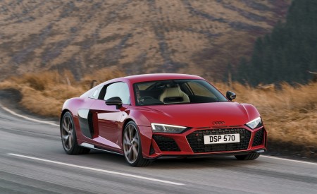 2022 Audi R8 Coupe V10 Performance RWD (UK-Spec) Front Three-Quarter Wallpapers 450x275 (37)