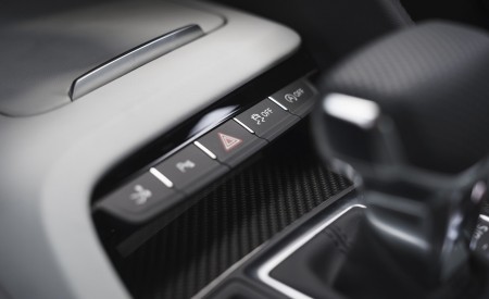 2022 Audi R8 Coupe V10 Performance RWD (UK-Spec) Interior Detail Wallpapers 450x275 (145)