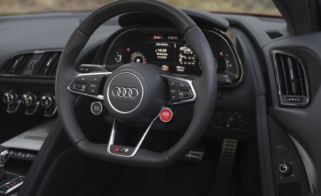 2022 Audi R8 Coupe V10 Performance RWD (UK-Spec) Interior Steering Wheel Wallpapers 450x275 (137)