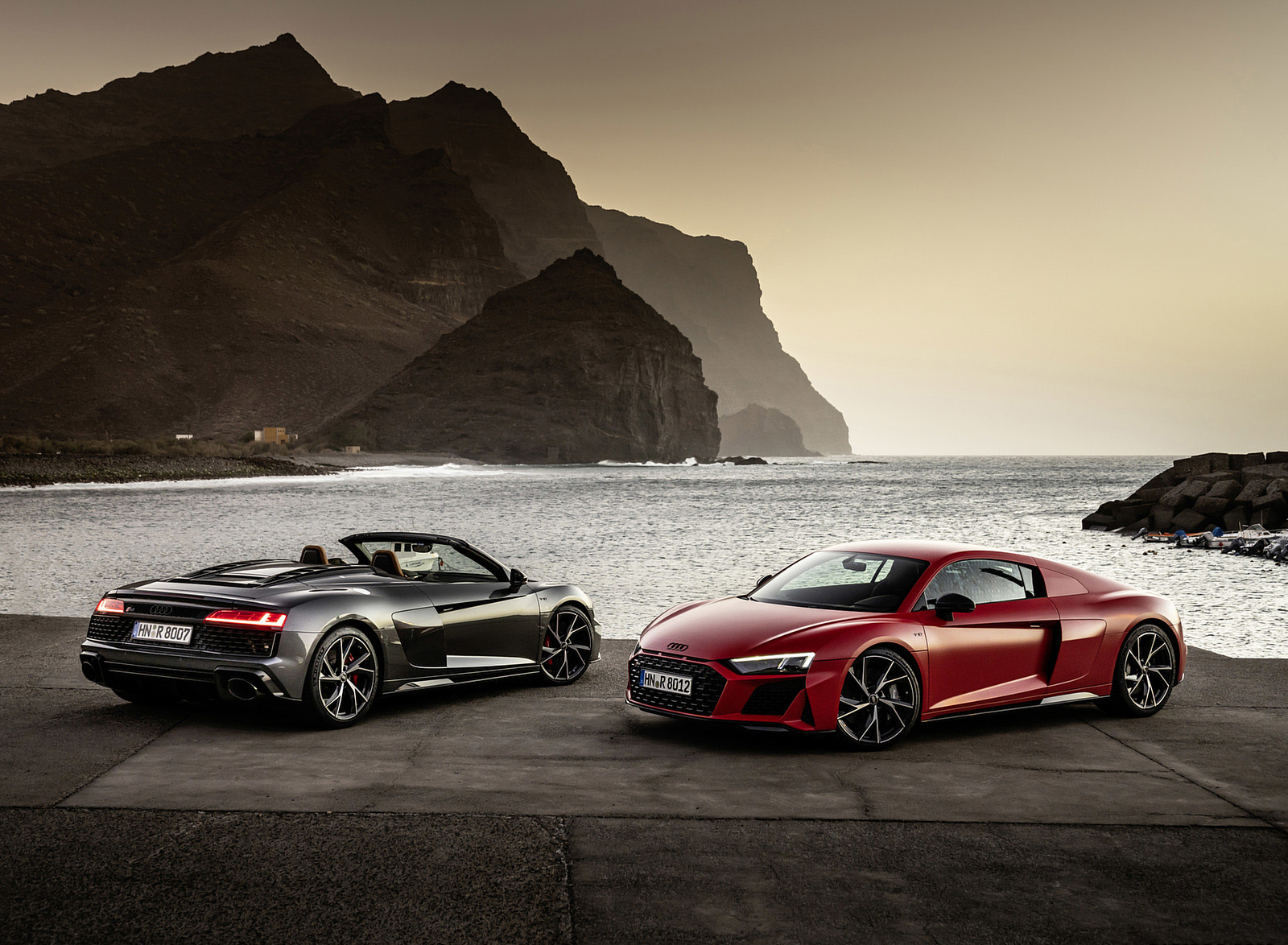 2022 Audi R8 Coupe V10 Performance RWD and R8 V10 Spyder RWD Wallpapers #33 of 163