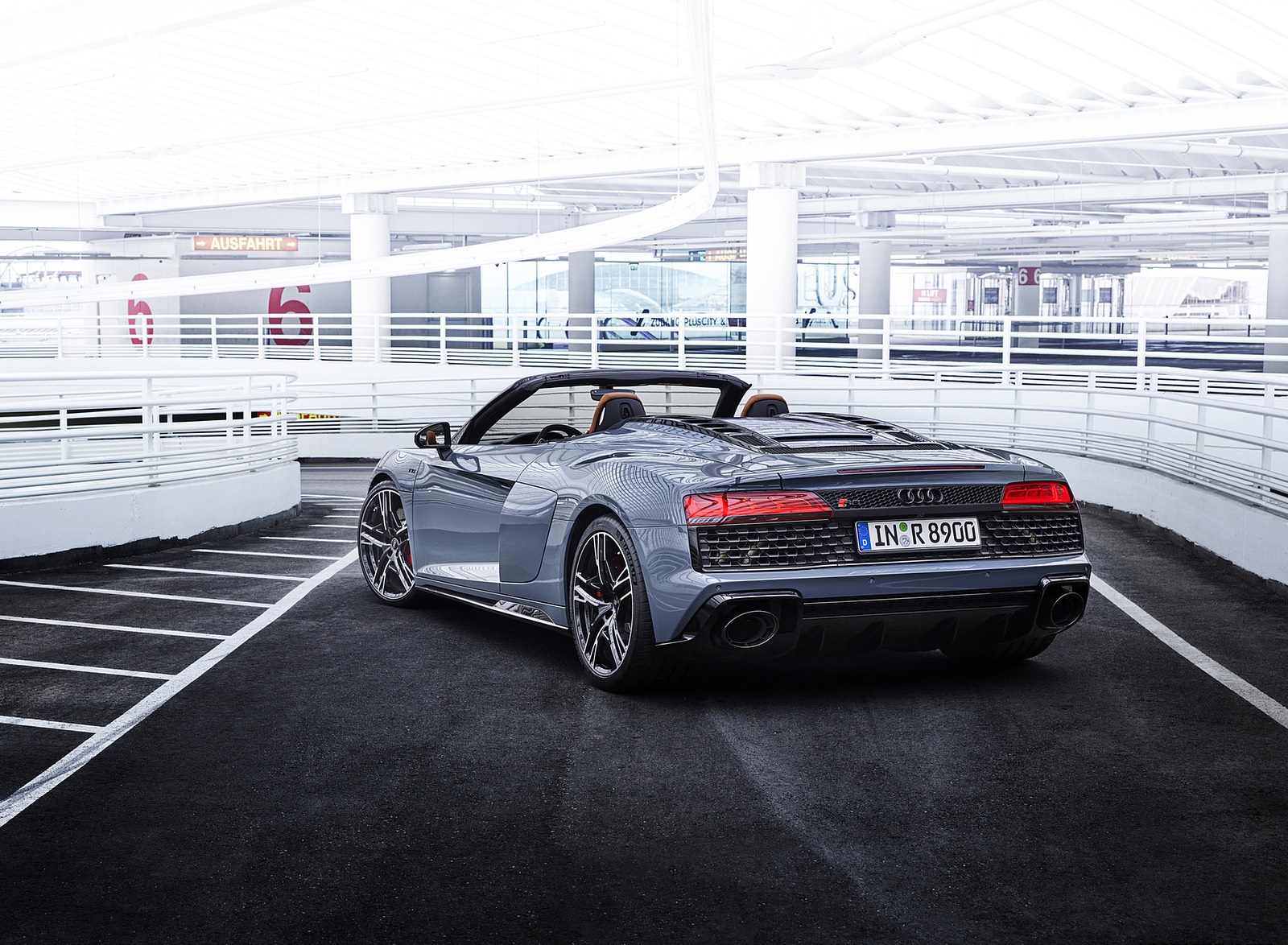 2022 Audi R8 Spyder V10 Performance RWD (Color: Kamero Grey) Rear Three-Quarter Wallpapers (4)