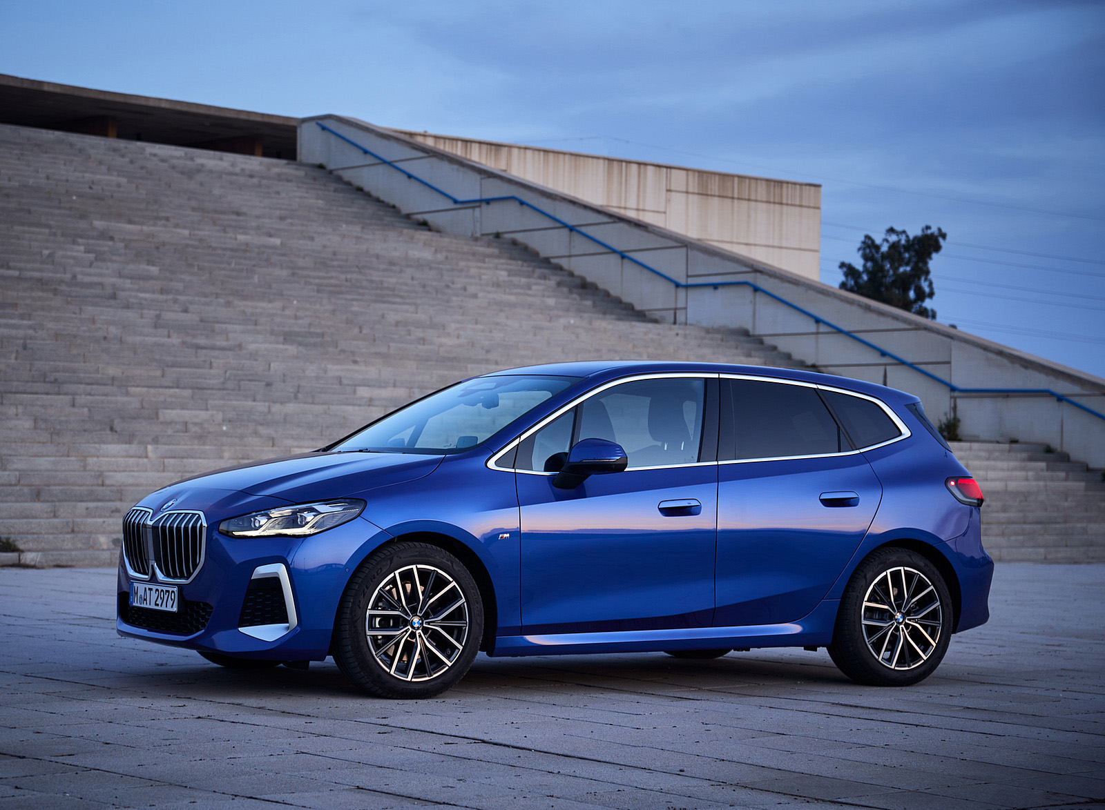 2022 BMW 2 Series 223i Active Tourer Front Three-Quarter Wallpapers #169 of 231