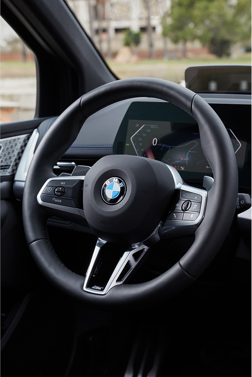 2022 BMW 2 Series 223i Active Tourer Interior Steering Wheel Wallpapers #211 of 231