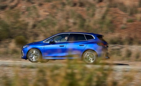2022 BMW 2 Series 223i Active Tourer Side Wallpapers  450x275 (121)