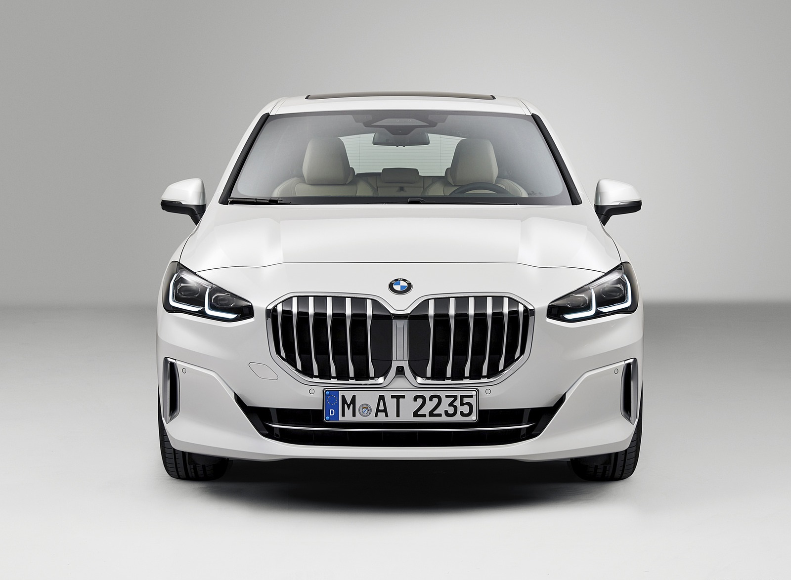 2022 BMW 223i Active Tourer Front Wallpapers #23 of 231