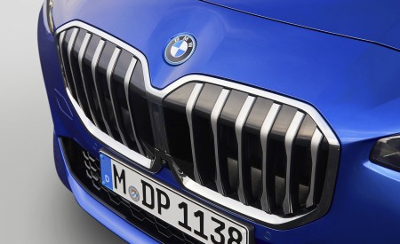 2022 BMW 230e xDrive Active Tourer Grille Wallpapers 450x275 (45)