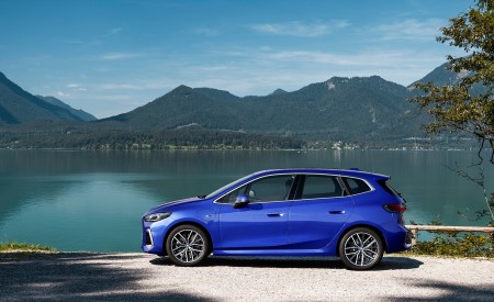 2022 BMW 230e xDrive Active Tourer Side Wallpapers 450x275 (12)