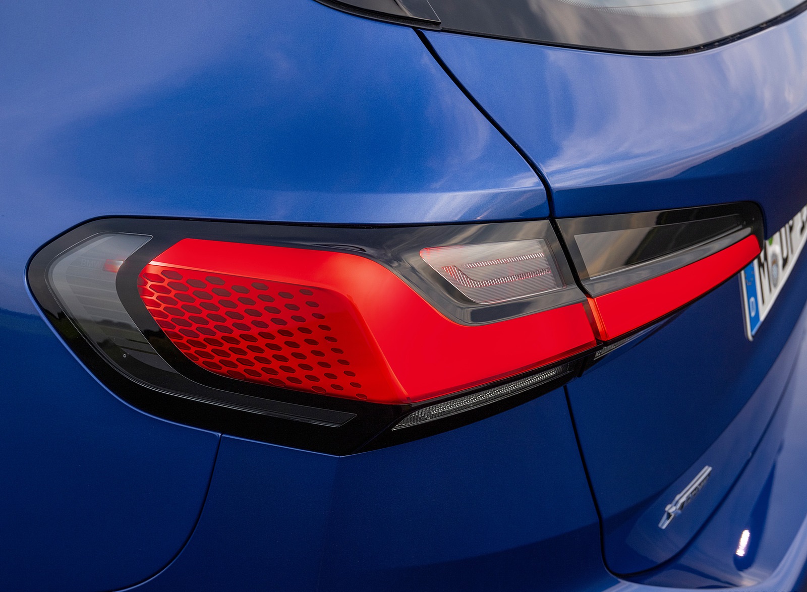 2022 BMW 230e xDrive Active Tourer Tail Light Wallpapers  #31 of 60