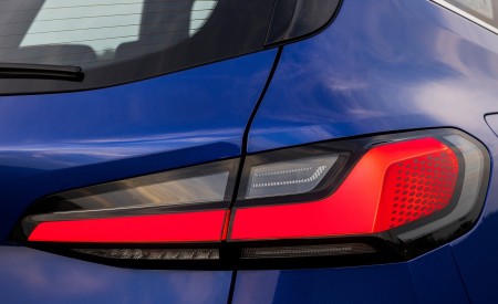 2022 BMW 230e xDrive Active Tourer Tail Light Wallpapers  450x275 (32)