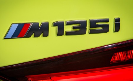 2022 BMW M135i xDrive Badge Wallpapers 450x275 (62)