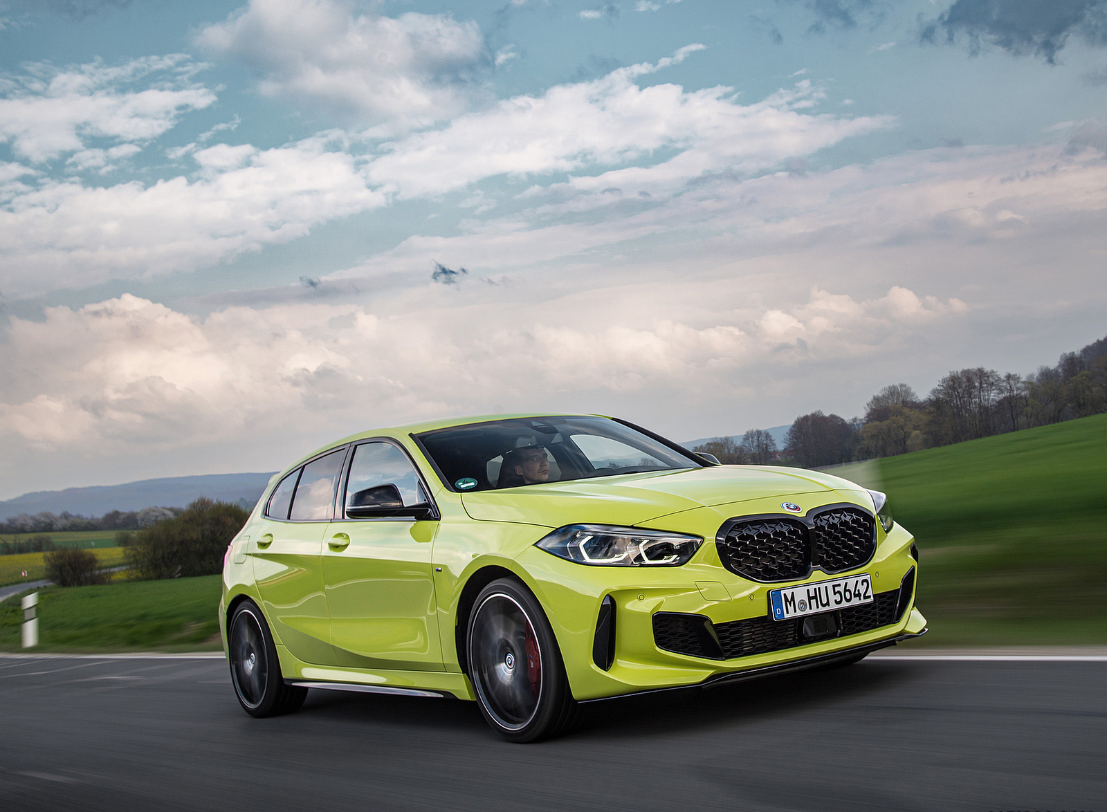 2022 BMW M135i xDrive Front Three-Quarter Wallpapers #11 of 95