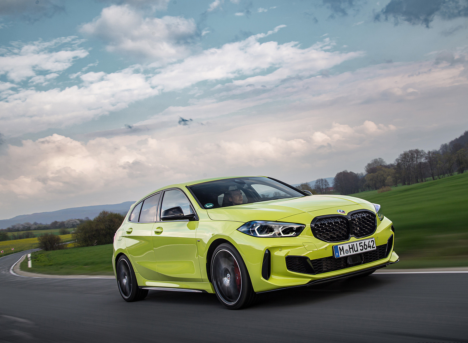 2022 BMW M135i xDrive Front Three-Quarter Wallpapers #12 of 95