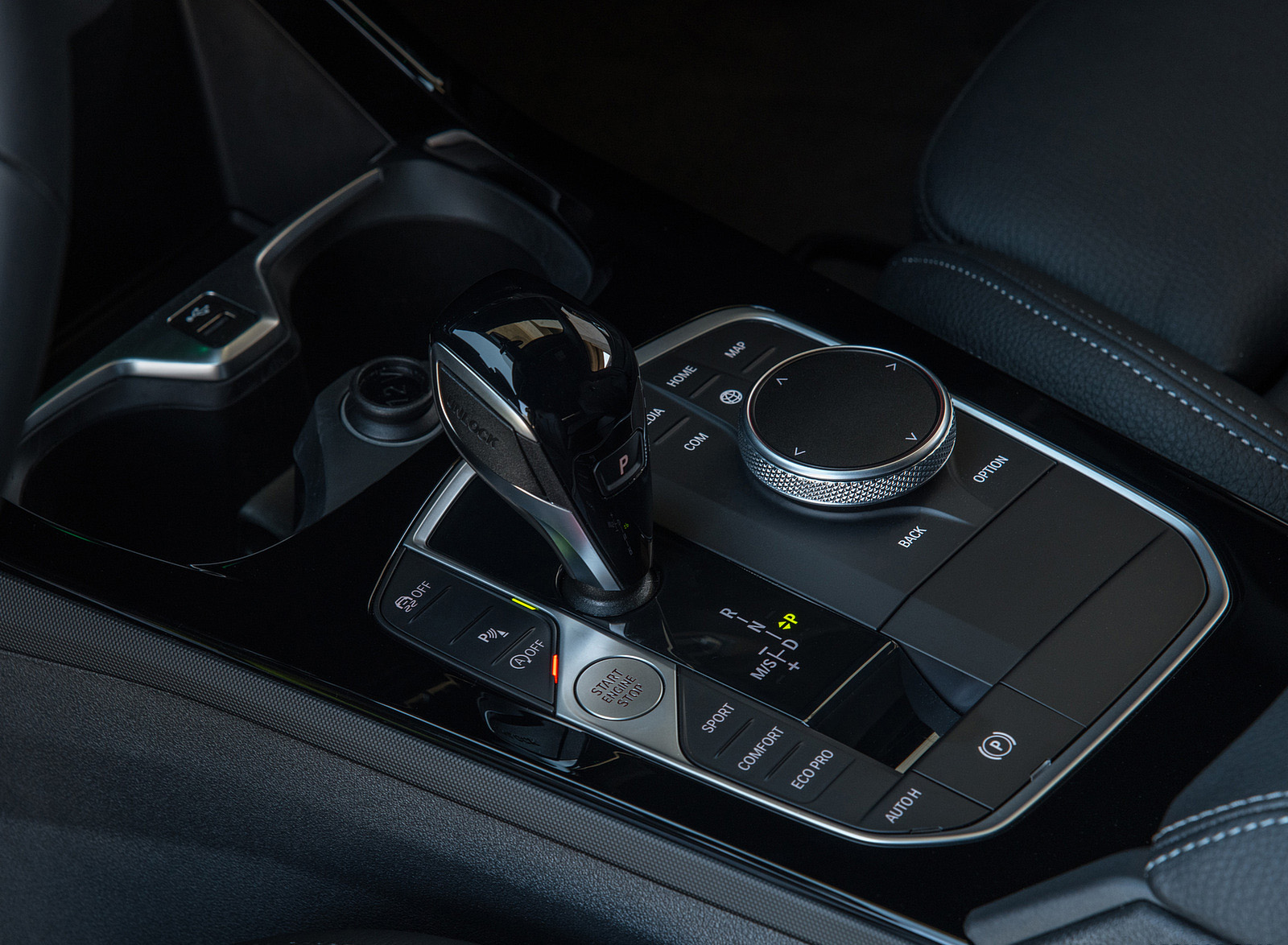 2022 BMW M135i xDrive Interior Detail Wallpapers #71 of 95