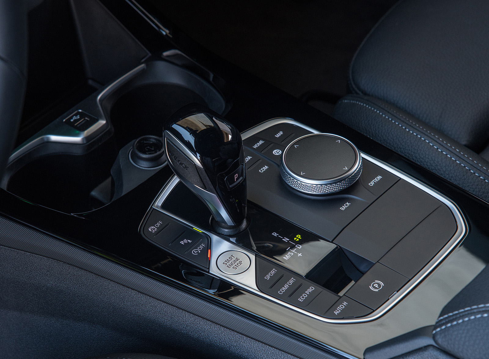 2022 BMW M135i xDrive Interior Detail Wallpapers #72 of 95