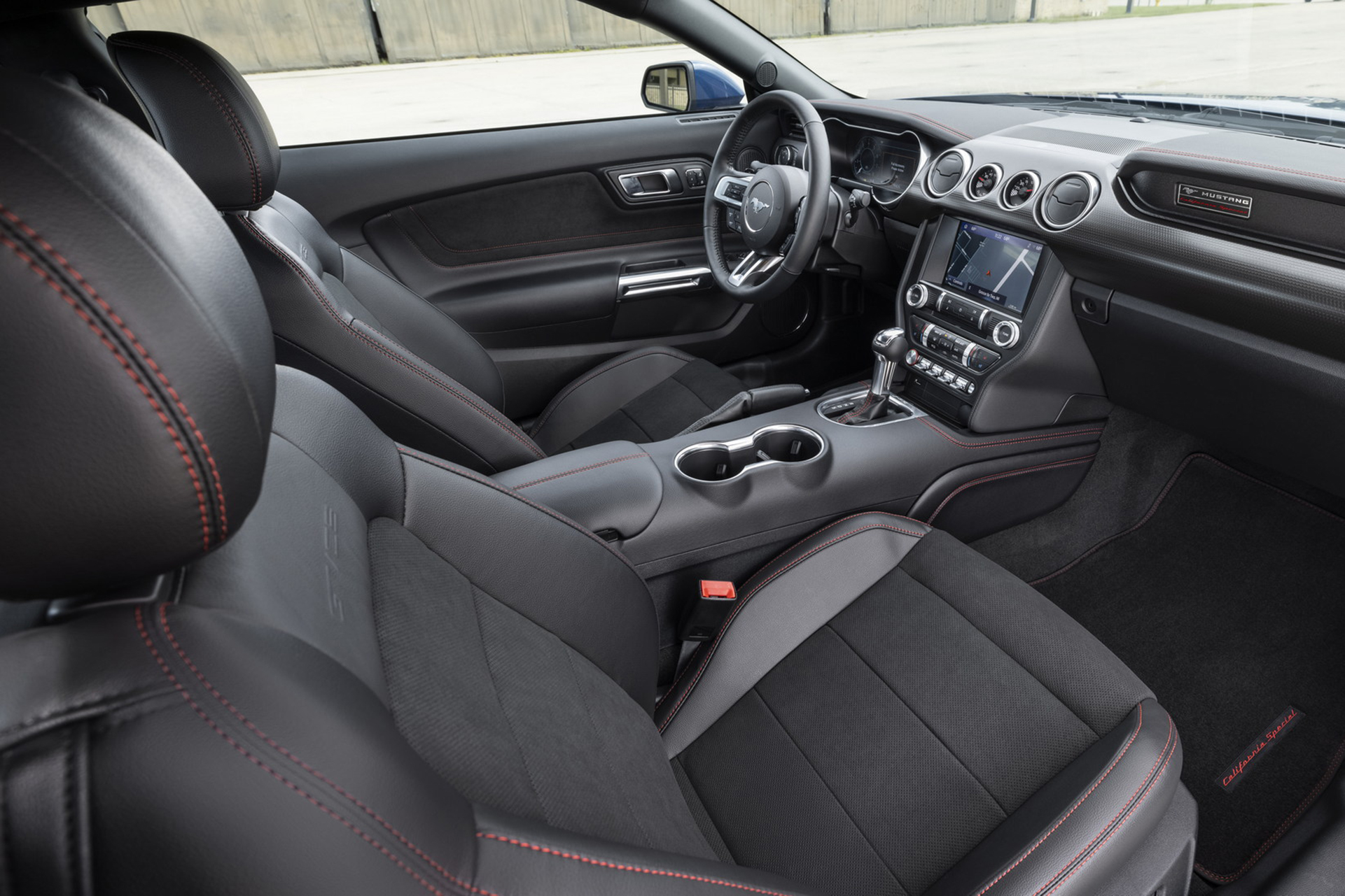 2022 Ford Mustang GT California Special Interior Wallpapers #15 of 17