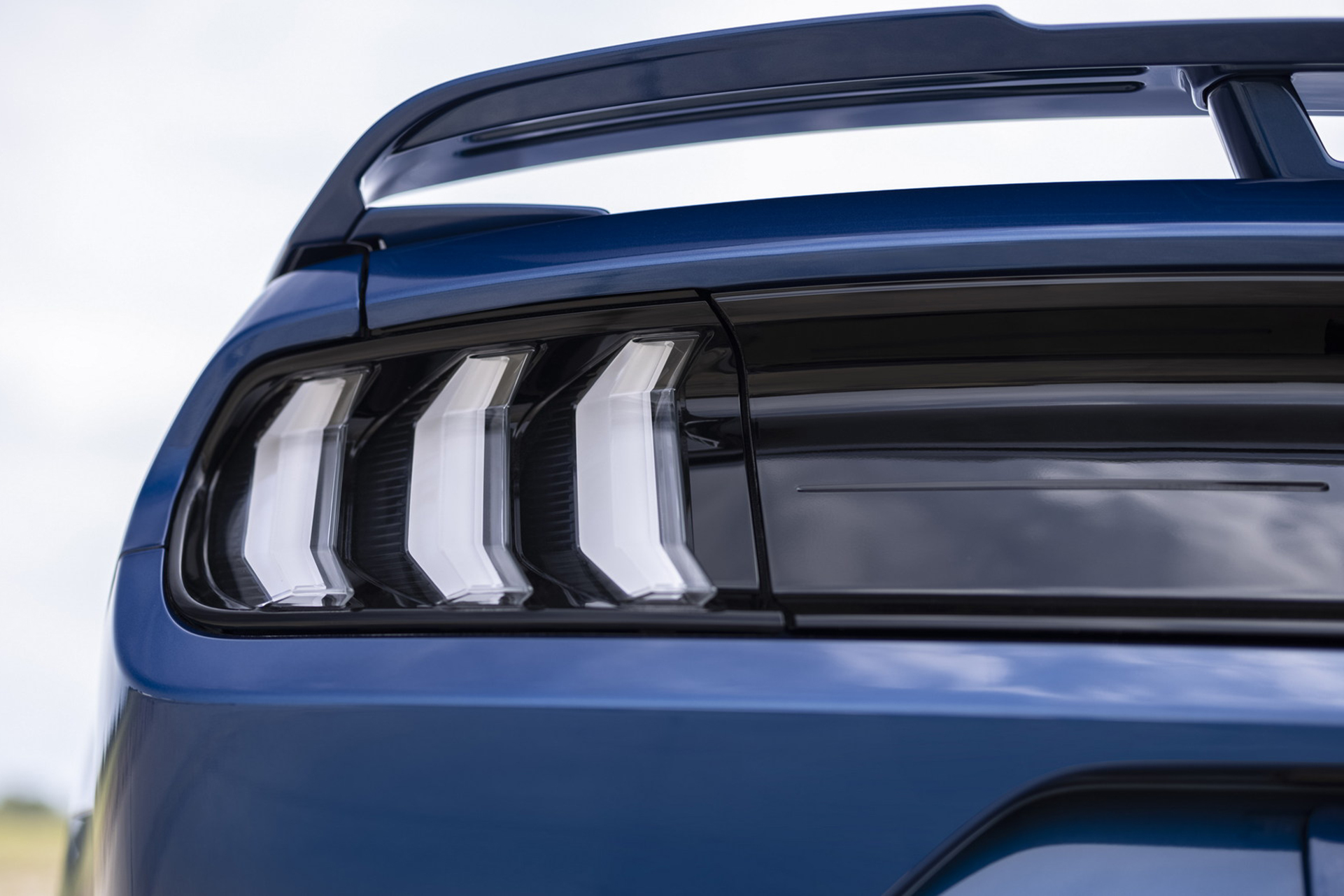 2022 Ford Mustang GT Stealth Edition Tail Light Wallpapers (10)