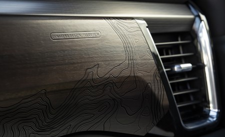 2022 GMC Sierra Denali Ultimate Interior Detail Wallpapers 450x275 (9)