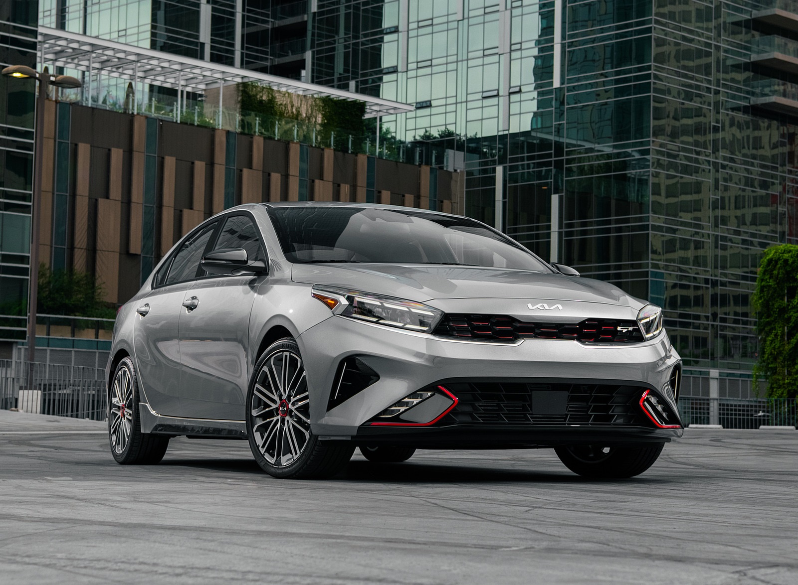 2022 Kia Forte GT Front Three-Quarter Wallpapers #14 of 25