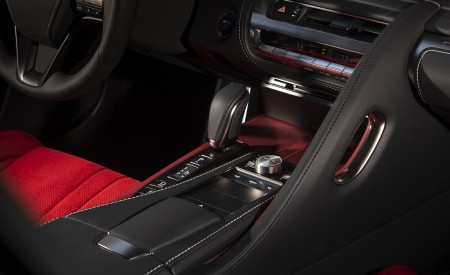 2022 Lexus LC 500h Coupe Central Console Wallpapers 450x275 (10)
