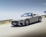 2022 Mercedes-AMG SL 55 4MATIC+ (Color: Alpine Grey Uni) Front Three-Quarter Wallpapers 150x120 (14)