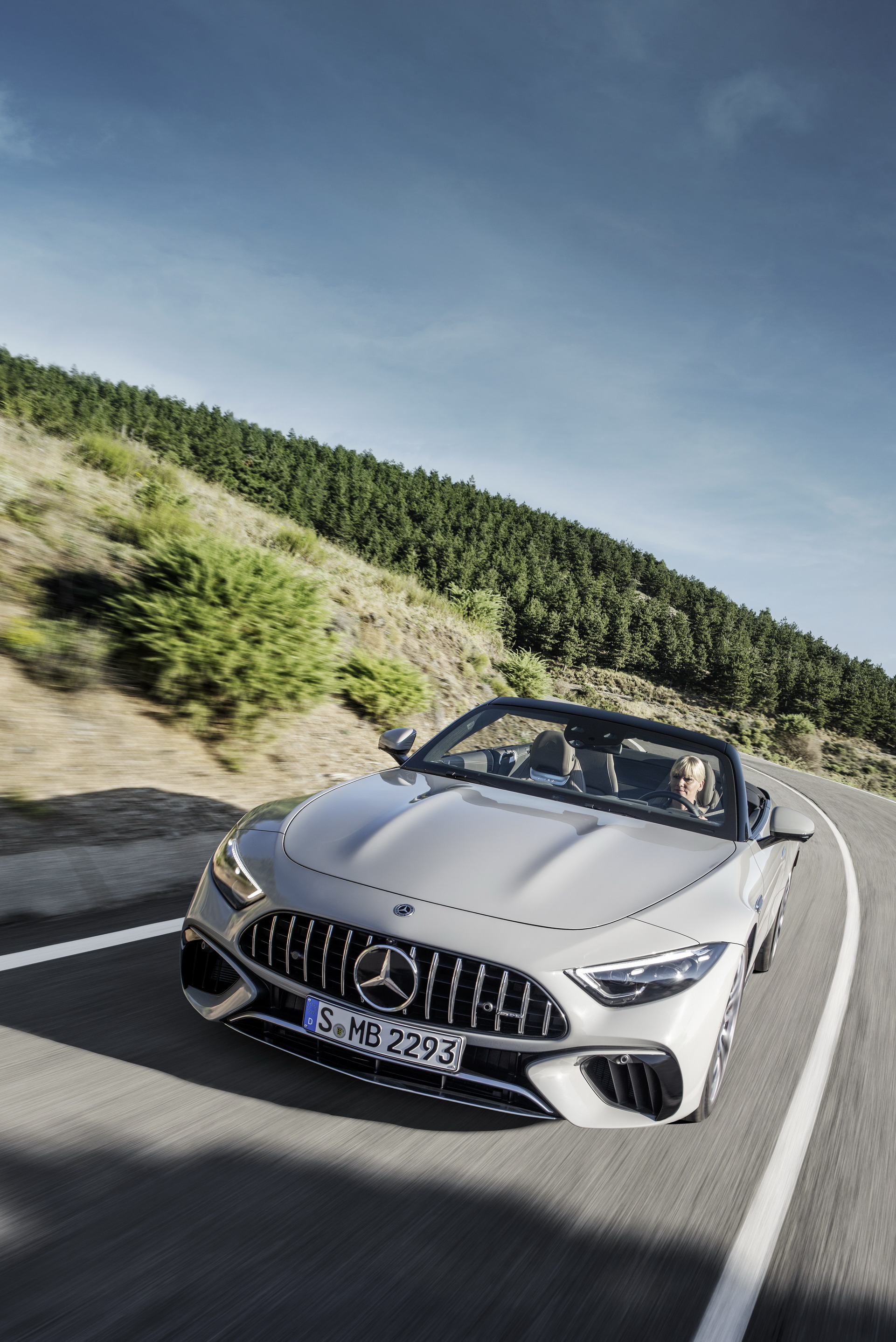2022 Mercedes-AMG SL 55 4MATIC+ (Color: Alpine Grey Uni) Front Wallpapers #12 of 66