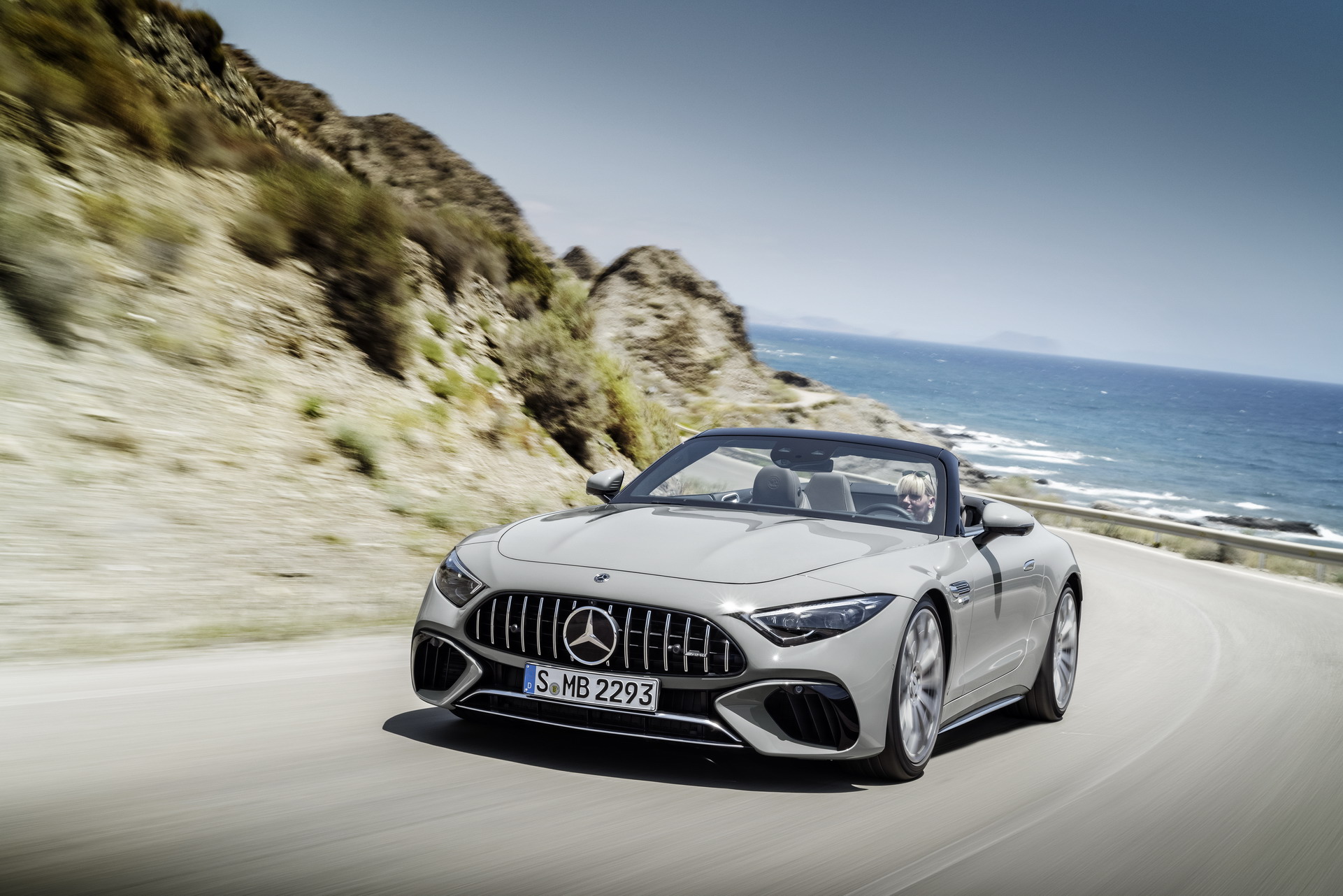 2022 Mercedes-AMG SL 55 4MATIC+ (Color: Alpine Grey Uni) Front Wallpapers #16 of 66