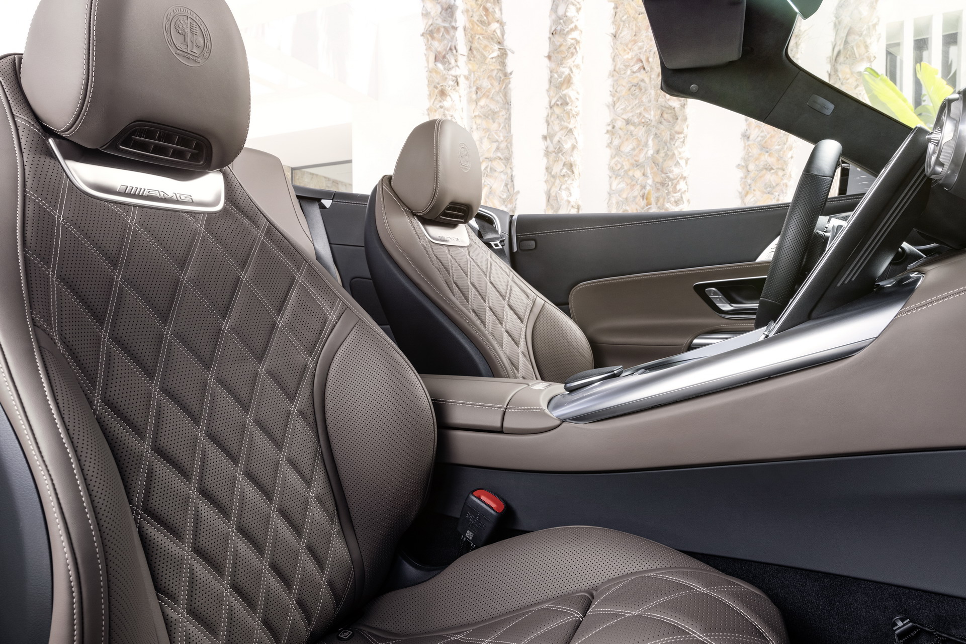 2022 Mercedes-AMG SL 55 4MATIC+ (Color: Alpine Grey Uni) Interior Seats Wallpapers #48 of 66