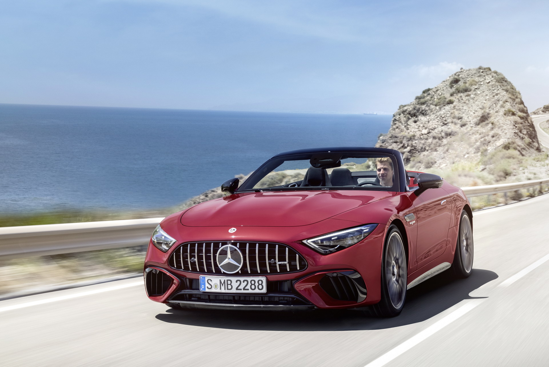 2022 Mercedes-AMG SL 63 4MATIC+ (Color: Patagonia Red Metallic) Front Wallpapers (1)