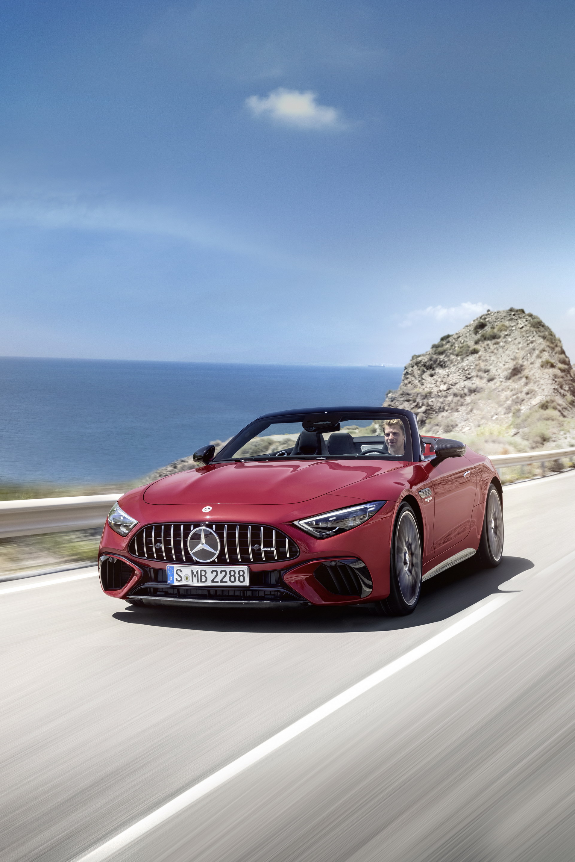 2022 Mercedes-AMG SL 63 4MATIC+ (Color: Patagonia Red Metallic) Front Wallpapers (9)
