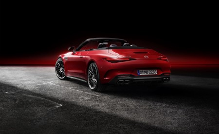 2022 Mercedes-AMG SL 63 4MATIC+ (Color: Patagonia Red Metallic) Rear Three-Quarter Wallpapers 450x275 (51)