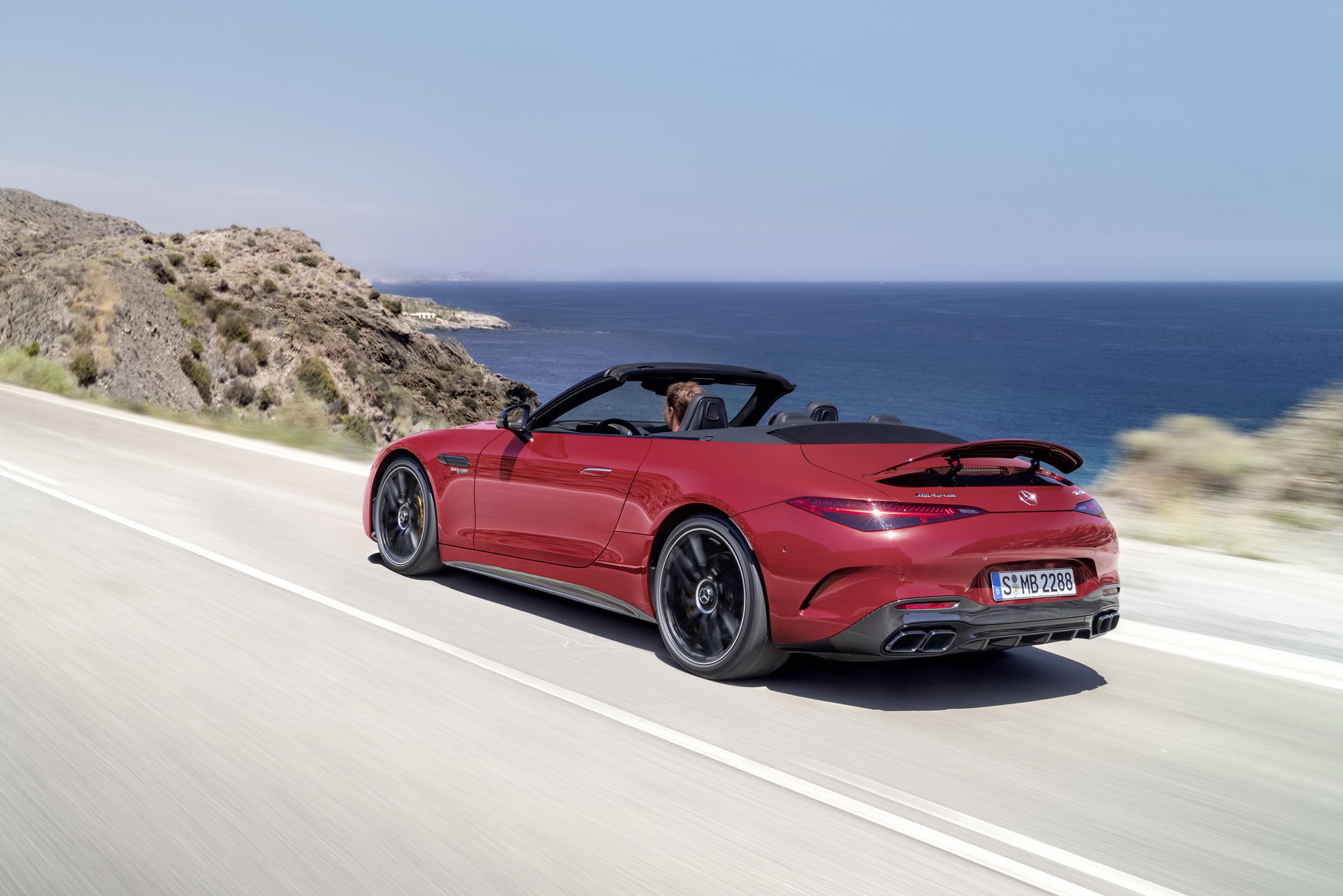 2022 Mercedes-AMG SL 63 4MATIC+ (Color: Patagonia Red Metallic) Rear Three-Quarter Wallpapers (5)