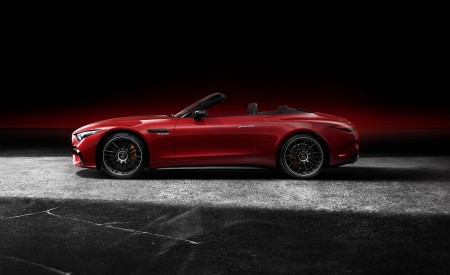 2022 Mercedes-AMG SL 63 4MATIC+ (Color: Patagonia Red Metallic) Side Wallpapers 450x275 (55)