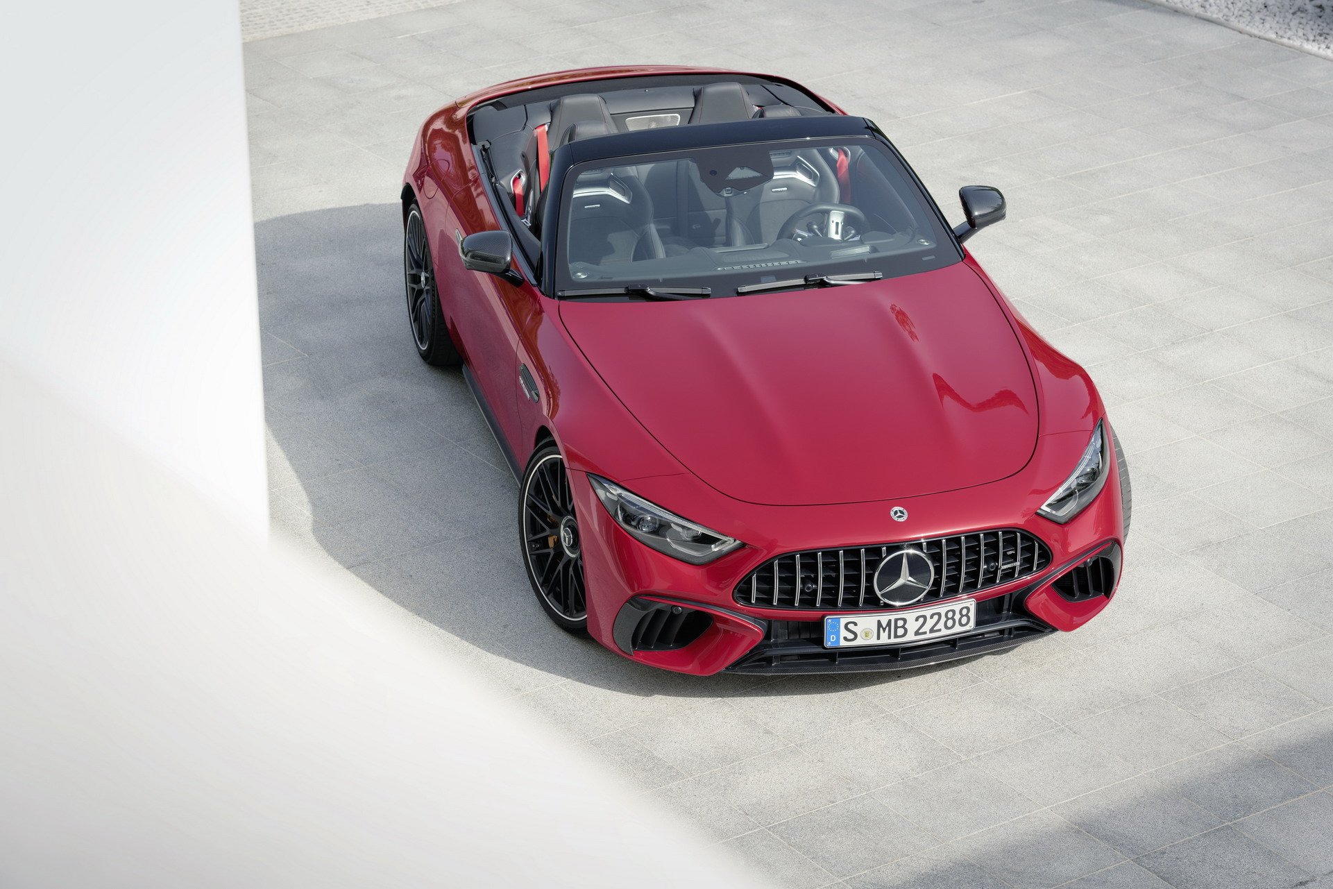 2022 Mercedes-AMG SL 63 4MATIC+ (Color: Patagonia Red Metallic) Top Wallpapers #22 of 97