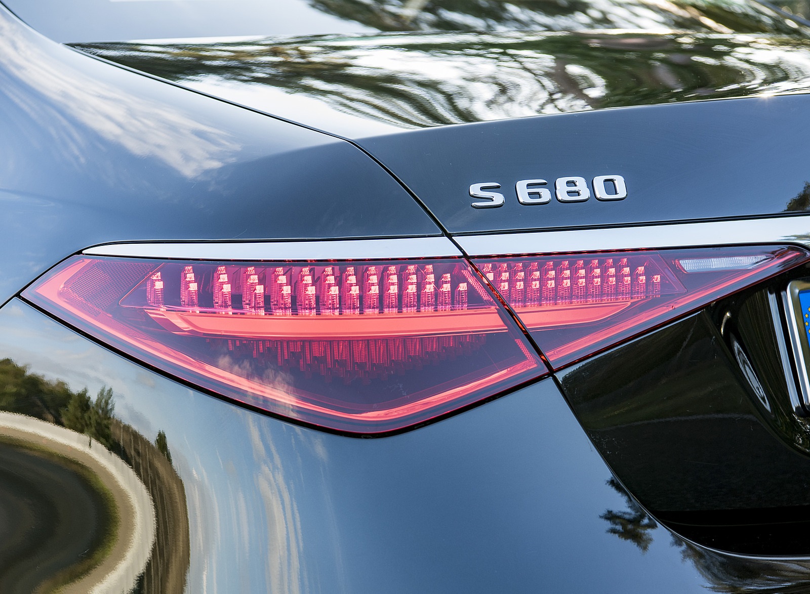 2022 Mercedes-Benz S 680 GUARD 4MATIC Tail Light Wallpapers #23 of 38