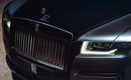 2022 Rolls-Royce Ghost Black Badge Grille Wallpapers 450x275 (12)