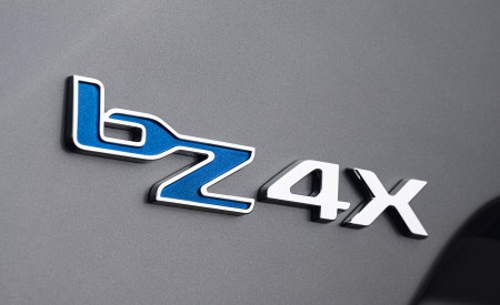 2023 Toyota bZ4X BEV (Euro-Spec) Badge Wallpapers  450x275 (142)