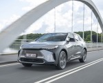2023 Toyota bZ4X BEV (Euro-Spec) Front Three-Quarter Wallpapers 150x120 (98)