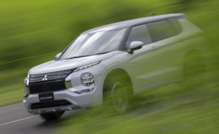 2023 Mitsubishi Outlander PHEV Wallpapers, Specs & HD Images