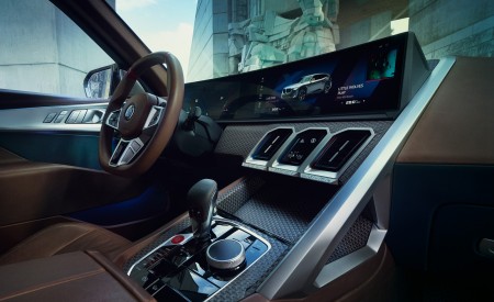 2021 BMW XM Concept Central Console Wallpapers 450x275 (25)